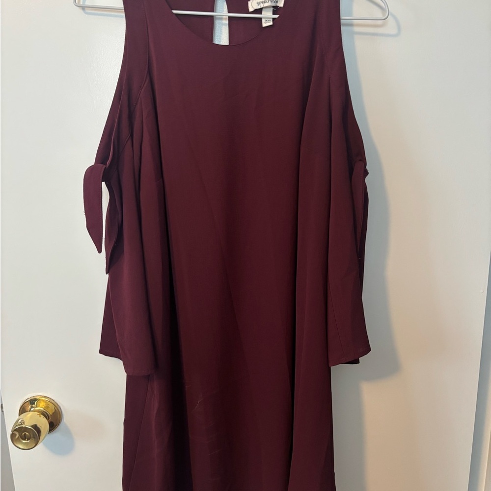 Trendy Chic Feminine Flirty Maroon Shoulder Cutout Dress Women’s XS